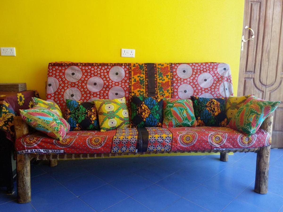 La Locanda Lodge - Apartment, 4 Double Rooms & Kitchen Near The Beach Джамбиани Екстериор снимка
