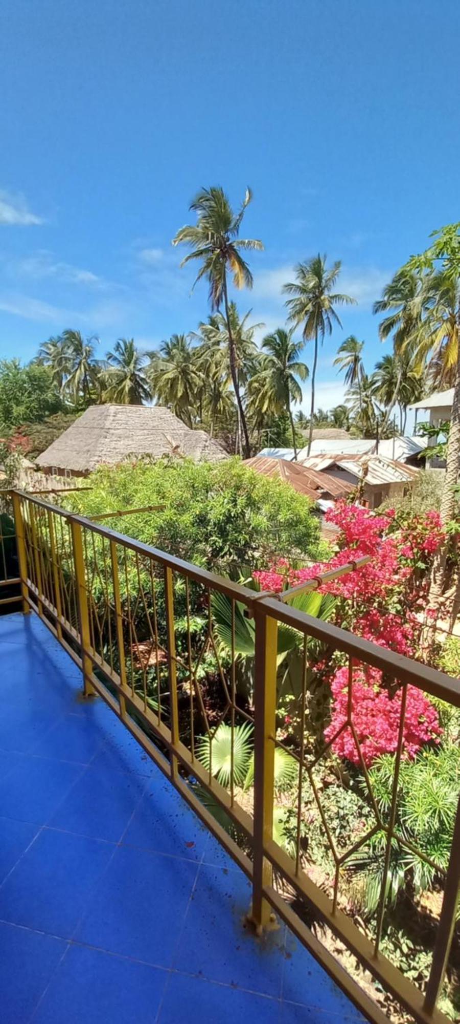 La Locanda Lodge - Apartment, 4 Double Rooms & Kitchen Near The Beach Джамбиани Екстериор снимка